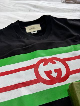 Camiseta Gucci Negra