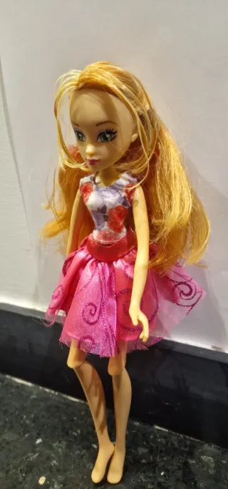 Bambola Winx Flora