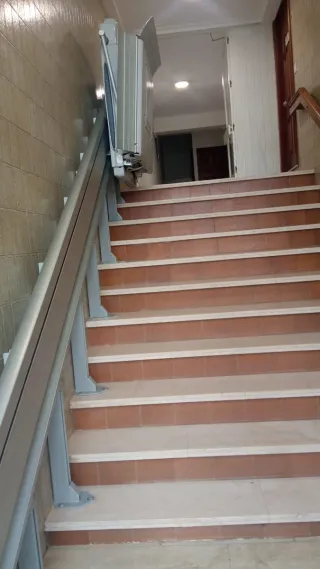 Sube escaleras Thyssenkrupp