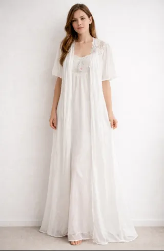 Camisón y bata novia blanco