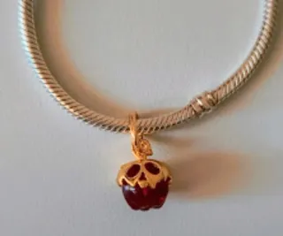 Charm Pandora Mela Avvelenata Oro Rosso