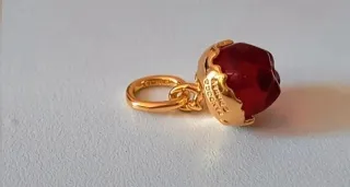 Charm Pandora Mela Avvelenata Oro Rosso