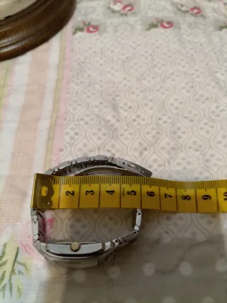 Reloj Seiko Mujer Dorado y Plateado