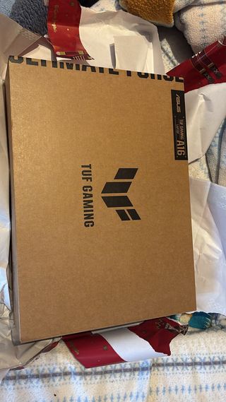 Portátil Gaming ASUS TUF A16 (1300€ nuevo)