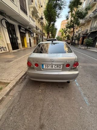 Lexus IS 2004