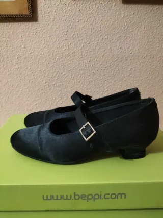 Zapatos de fallera T.36