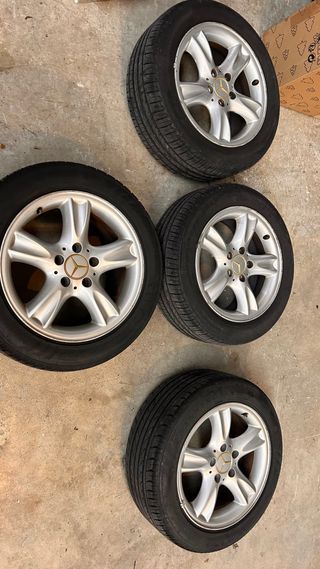 Llantas doble medida Originales Mercedes 16