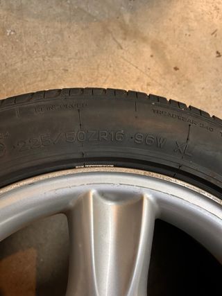 Llantas doble medida Originales Mercedes 16