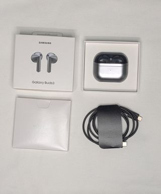 Samsung Galaxy Buds 3 Gris Nuevos