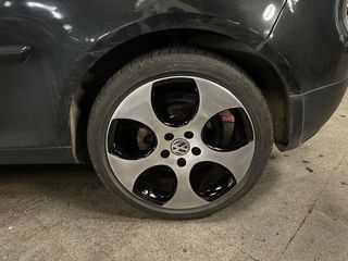 REACONDICIONADO Y PINTADO PROFESIONAL DE LLANTAS