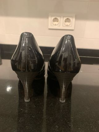 Zapatos de tacón negros Schuessler