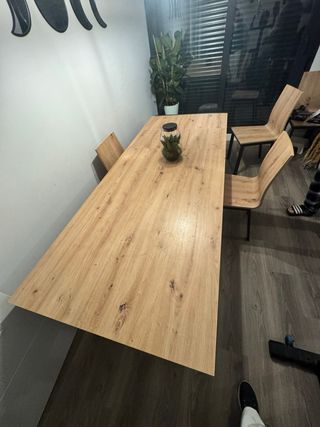 Mesa extensible con 4 sillas