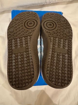 Adidas Samba Niñas Talla 27 Blanca y Azul