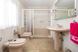 Chalet en venta en Zubia (La)