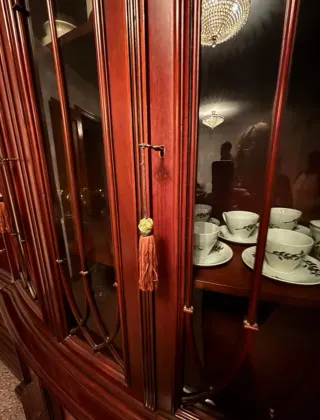 Armario clásico madera y cristal