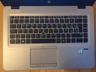 Portátil HP Core i5 8GB RAM 240GB SSD 14 W10PRO