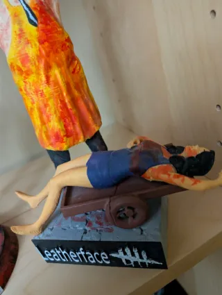 Figura Leatherface La Matanza de Texas 30CM