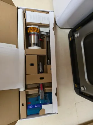 Dyson V15s detect submarine