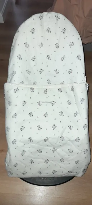 Hamaca Babybjörn Balance Soft Beige con funda