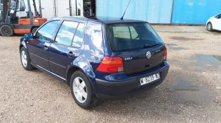 Volkswagen Golf 2000