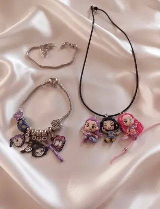 Conjunto Pulseras y Collares
