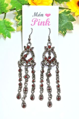 Pendientes vintage largos color plata y rojo
