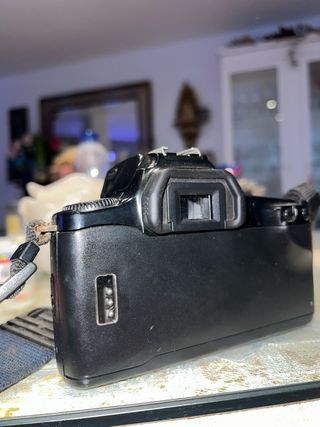 Canon EOS 1000F N Cámara Analógica