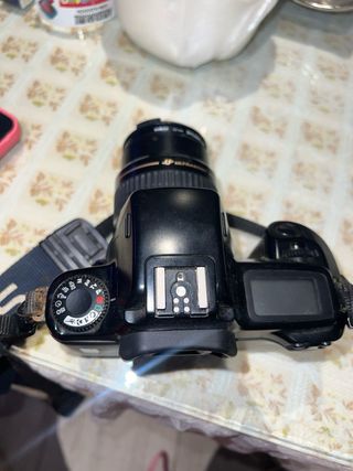 Canon EOS 1000F N Cámara Analógica