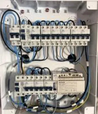 Electricista y Fontanero