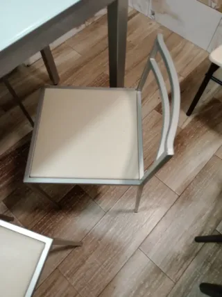 Mesa de cocina extensible cristal y metal