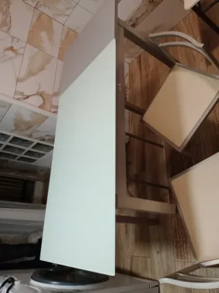 Mesa de cocina extensible cristal y metal