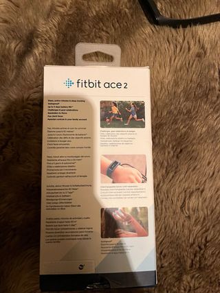 Fitbit Ace 2 + 17 fundas + Cargador