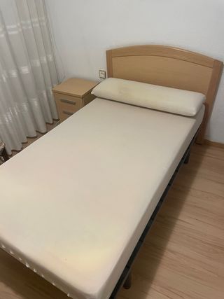 Dormitorio completo: Cama y mesita