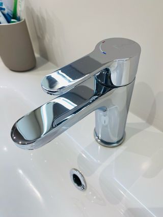 Mueble baño Roca madera y metal