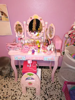 Tocador infantil con silla