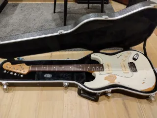 Guitarra Fender Stratocaster Blanca