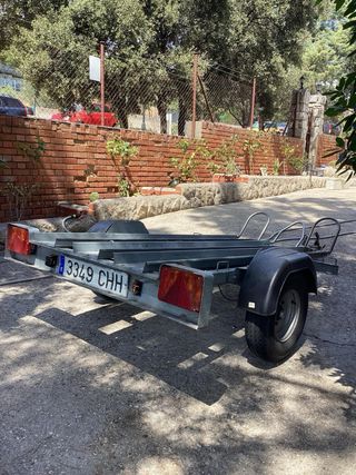 Alquiler de Carro para Moto - 3 carriles  15 euros