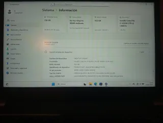 Toshiba Z30-E-12L Portátil