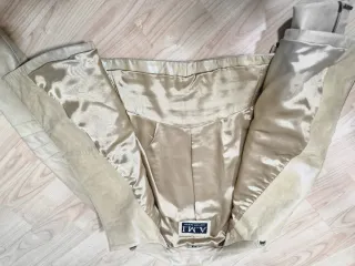 Chaqueta de cuero beige