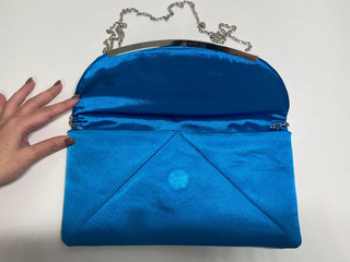 Bolso fiesta azul eléctrico satinado