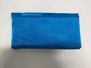 Bolso fiesta azul eléctrico satinado