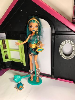 Muñeca Monster High Cleo De Nile basica