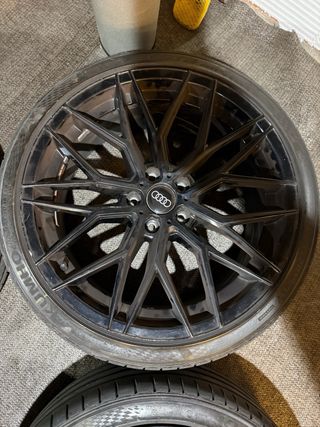 Llantas 19” con neumáticos Estilo RS Audi
