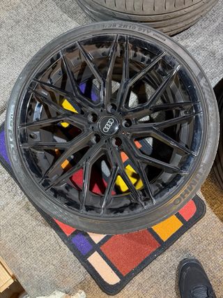 Llantas 19” con neumáticos Estilo RS Audi