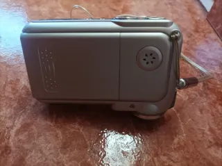 Videocámara Airis N729