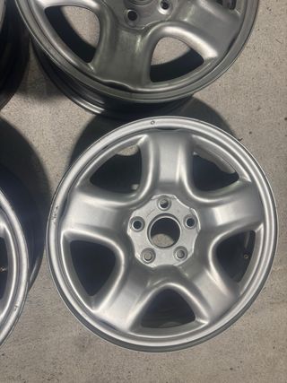 Llantas Toyota RAV4 16 pulgadas