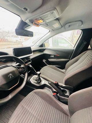 Peugeot 208 2022