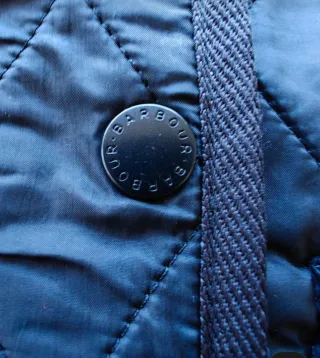 Cazadora Barbour entallada  con forro polar