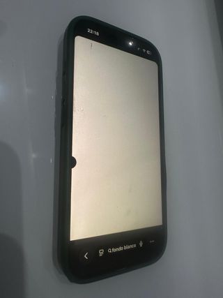 iPhone 16 Pro 128GB - Salud Batería 93% con mancha