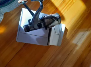 Caña Pesca, 2 Carrete y Caja Accesorios